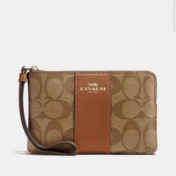 COACH Corner Zip Signature Canvas Wristlet NWT - Picture 1 of 2